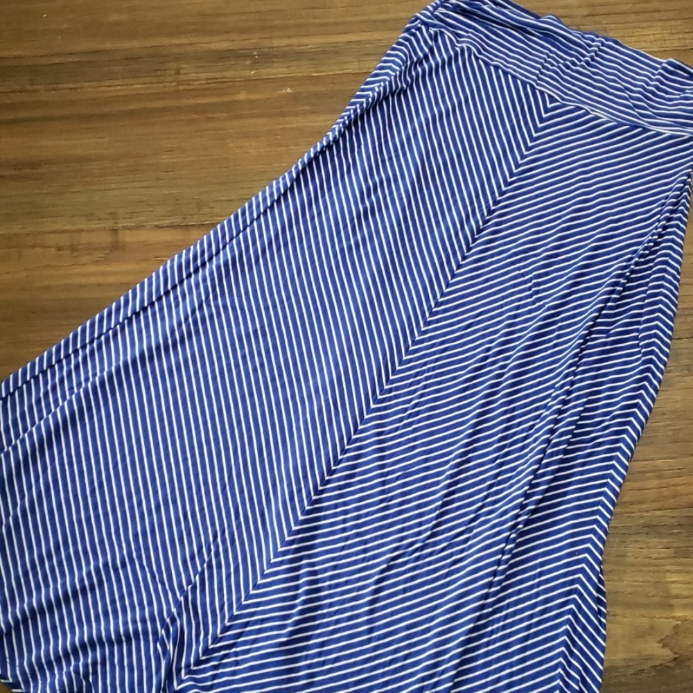 Merona blue and white striped maxi skirt size M